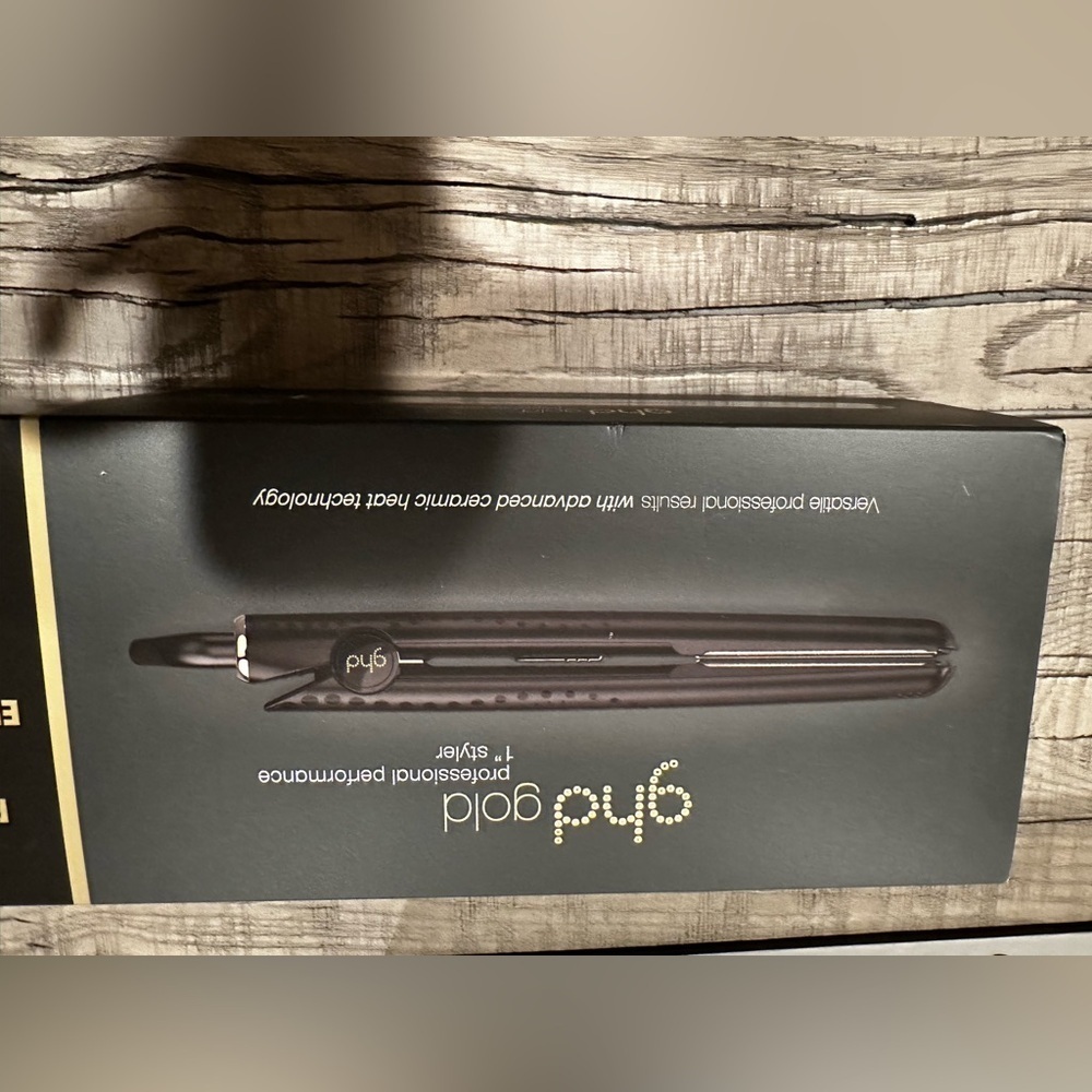 ghd Versatile Professional Styler with Gold Accents - Picture 3 of 8